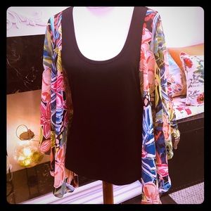 Butterfly 🦋 sleeve Flowy Top!